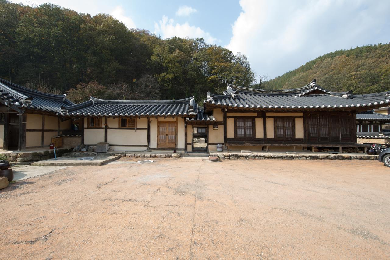 Chalbanggong Jongtaek Hotel Cheongsong ภายนอก รูปภาพ