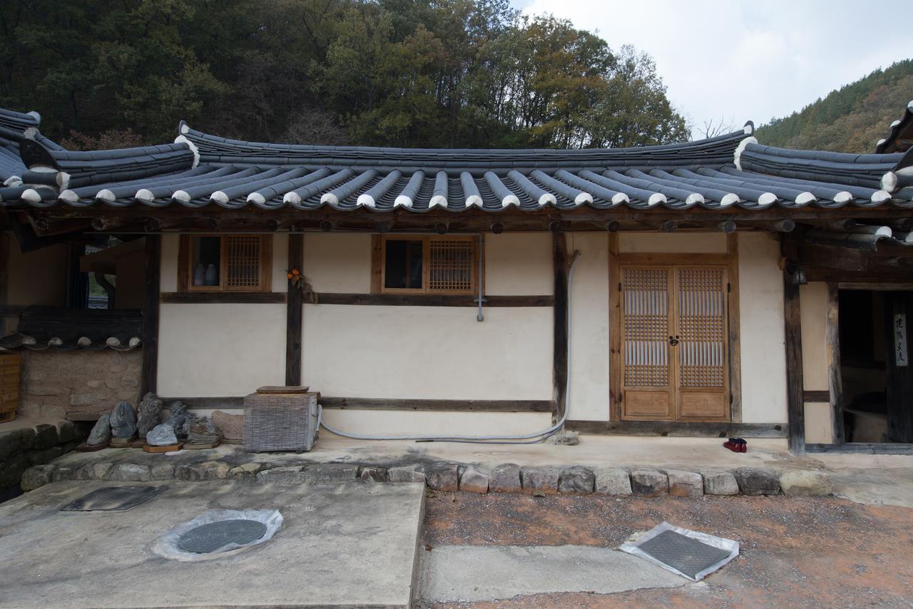 Chalbanggong Jongtaek Hotel Cheongsong ภายนอก รูปภาพ